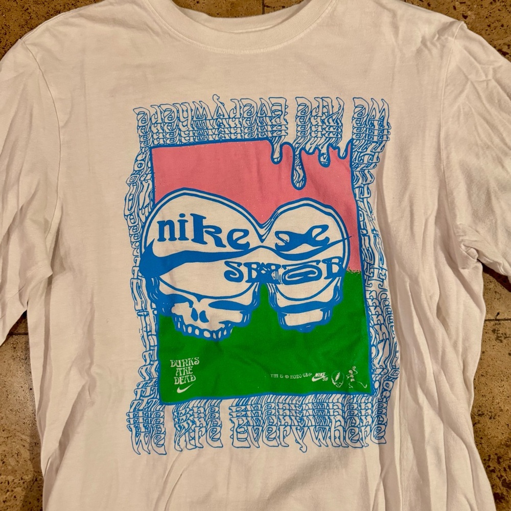 Grateful Dead x Nike SB “Dunks are Dead” Very Limited Edition Size M